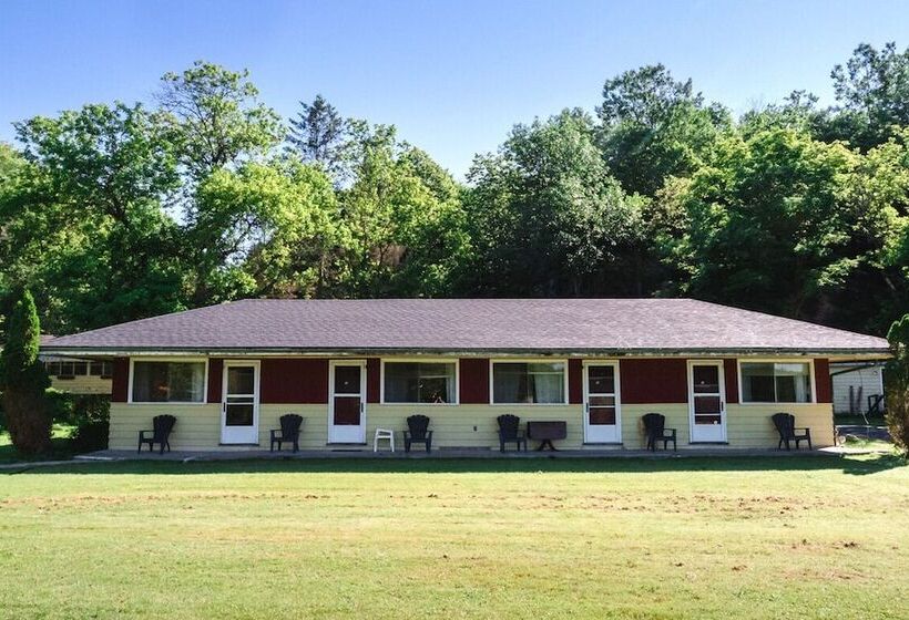 فندق Kenney Rideau