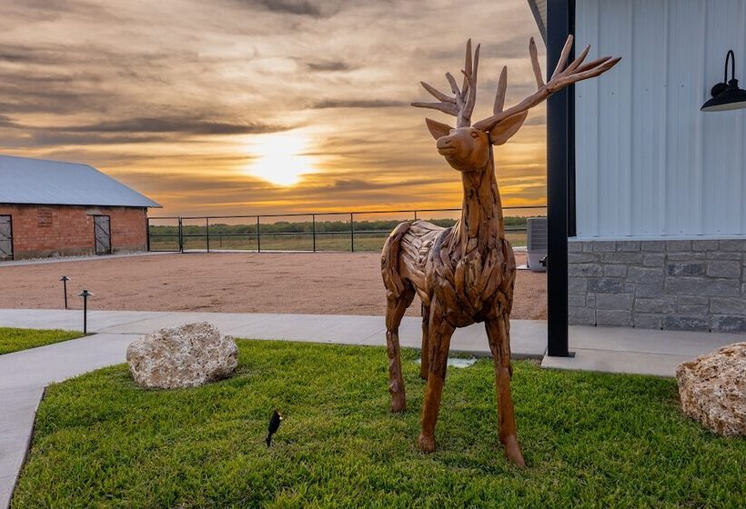 호텔 La Rivera Experience Resort