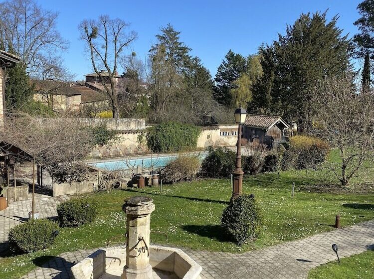 בית מלון כפרי Les Jardins De La Tour