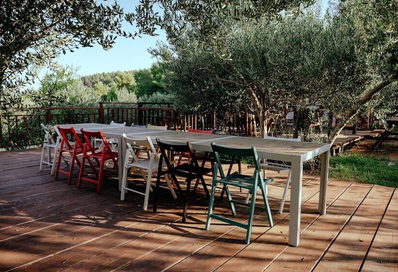 בית מלון כפרי Ljubac Glamping Belltent Robinson