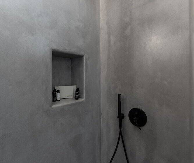 酒店 Manesis Suites