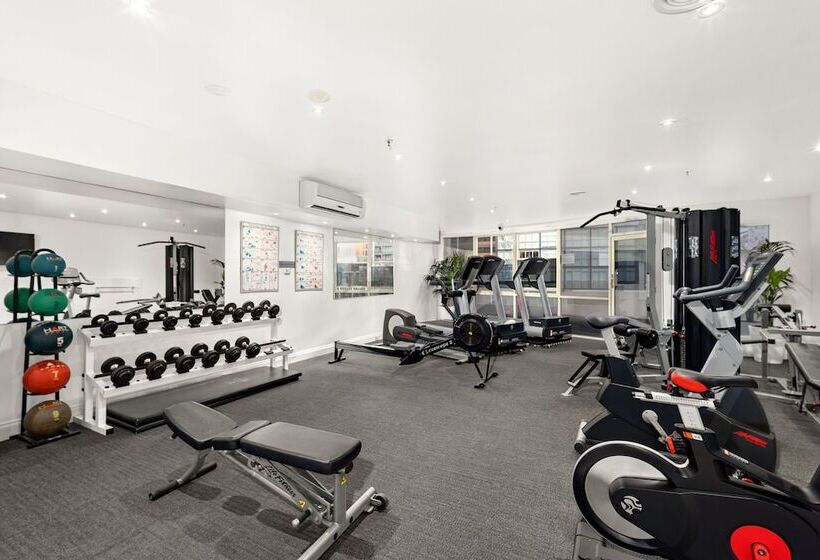 호텔 Melbourne City Suites