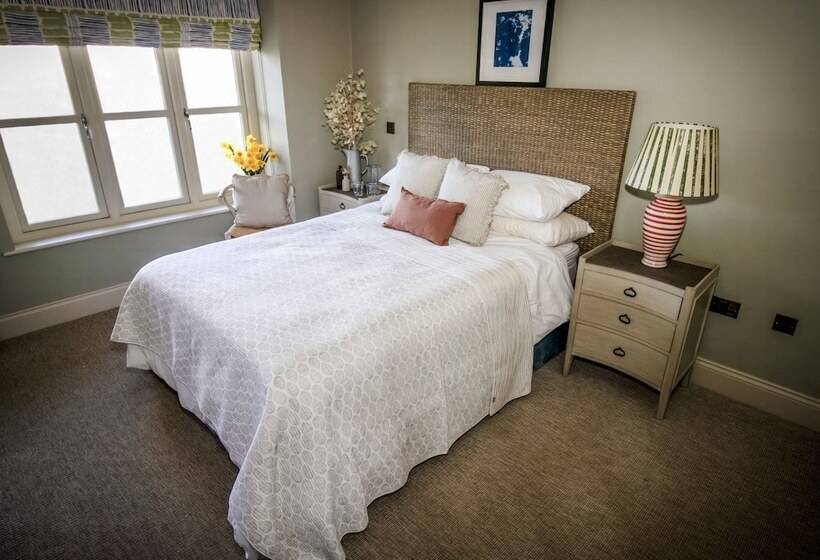 فندق Nest Farmhouse