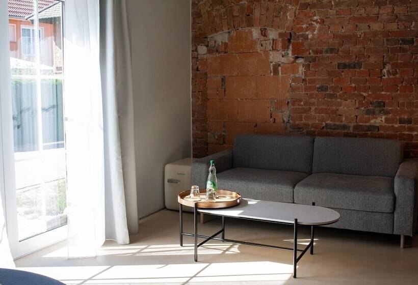 בית מלון כפרי Project June