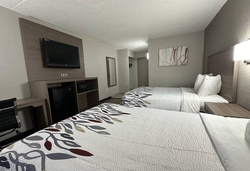 فندق Hometowne Studios By Red Roof Richmond, Va W Broad St