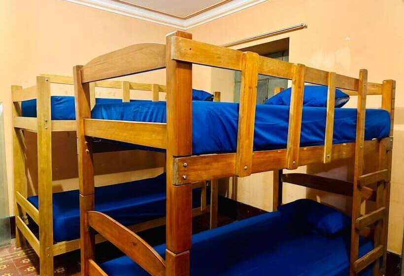 هتل Retablo House