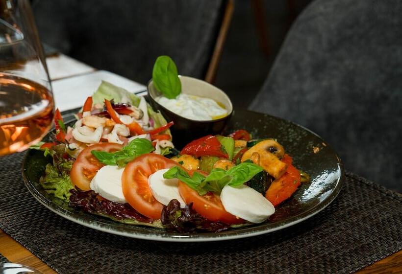 酒店 Roca Restaurant Und