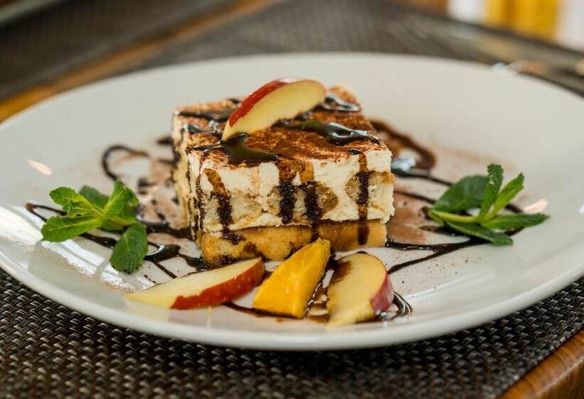 Отель Roca Restaurant Und