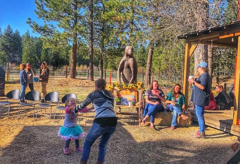 فندق ريفى Majestic Mountain Ranch