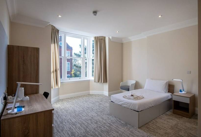 ホテル Selwyn College, Cambridge