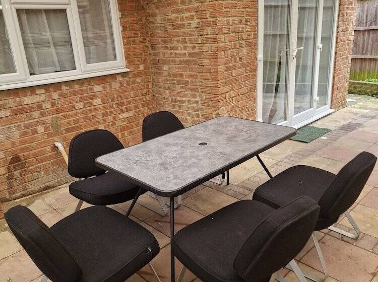 Отель Steyn Guest Lodge