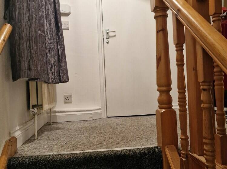 Отель Steyn Guest Lodge