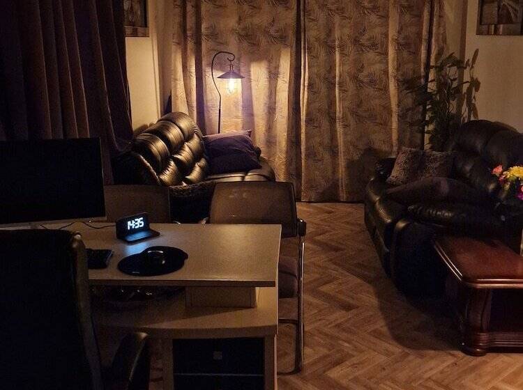 Отель Steyn Guest Lodge