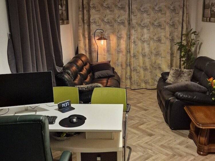 Отель Steyn Guest Lodge