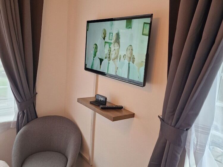 Отель Steyn Guest Lodge