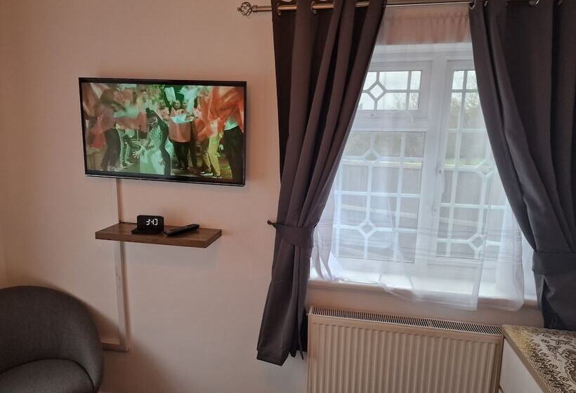 Отель Steyn Guest Lodge