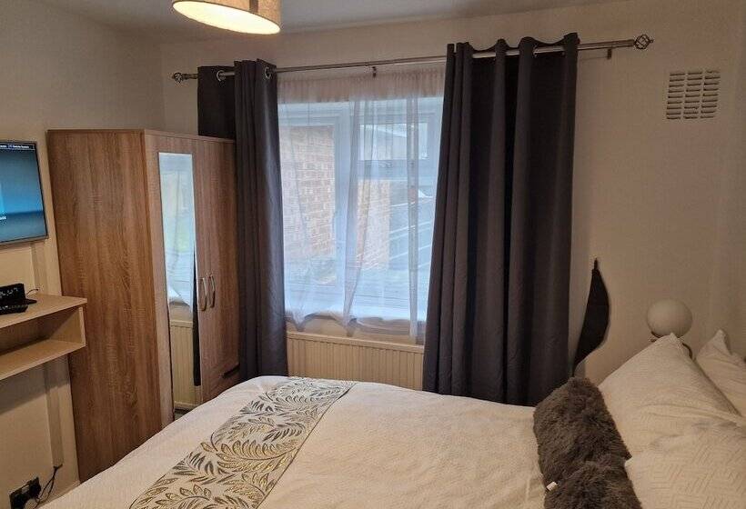 Отель Steyn Guest Lodge