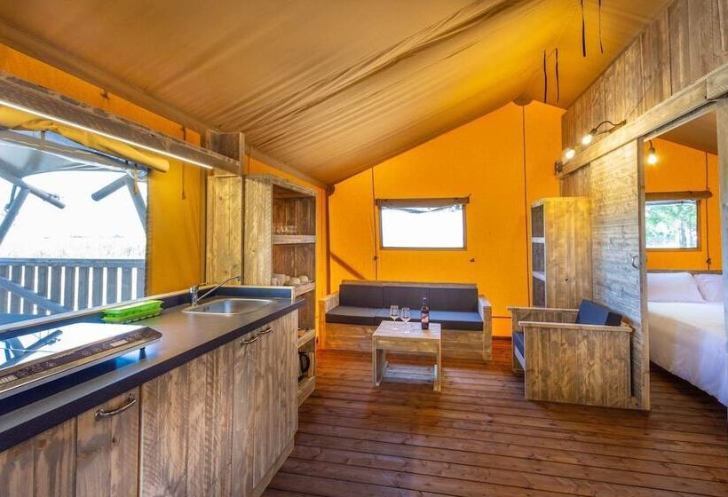 בית מלון כפרי Luxury Lodge Glamping