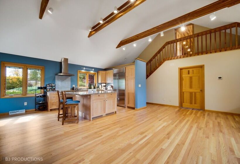 בית מלון כפרי The Lodge At Rush Lakes