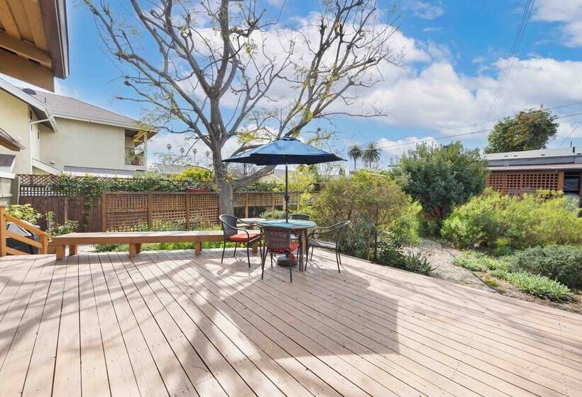 Kingsley By Avantstay Newly Furnished La Home