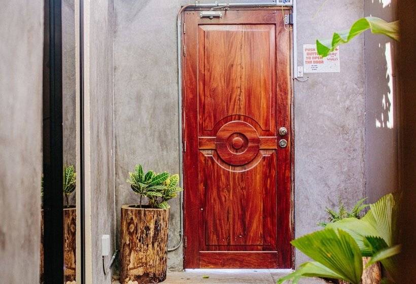 여관 La Escondida H