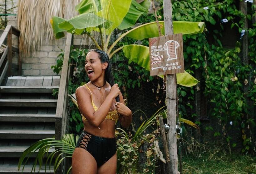 مسافرخانه La Escondida H