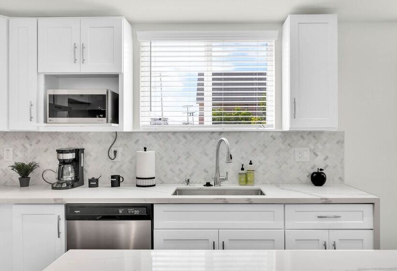 La Prime By Avantstay Rooftop Deck Near Staples