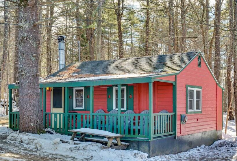 Laconia Cabin W/ Grill: 2 Mi To Weirs Beach!
