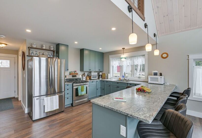 Lakefront Bucksport Home W/ Fire Pit + Gas Grill!