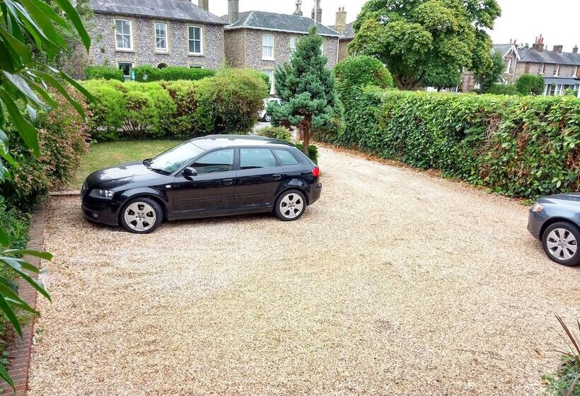 Little Orchard Bed And Breakfast Chichester