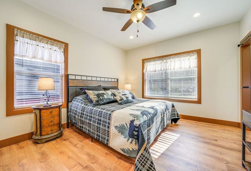 Maggie Valley Resort Home: Fire Pit, Pool & Stream