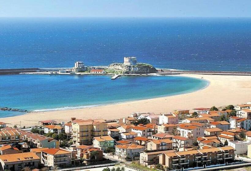 Malaspina Hotel & Resort