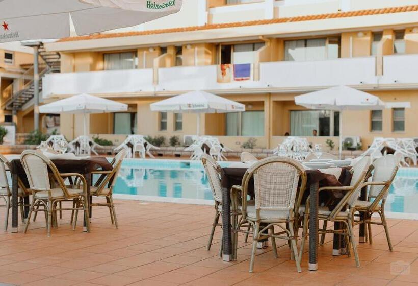 Malaspina Hotel & Resort