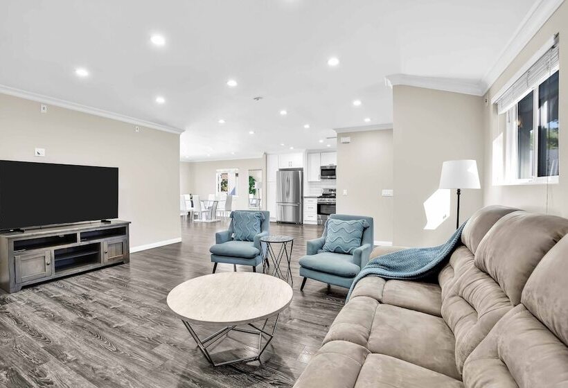 Martha By Avantstay Brand New La Valley Home