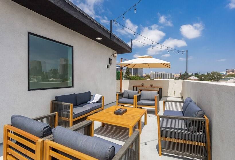 Metro Horizon By Avantstay Rooftop Deck + City View