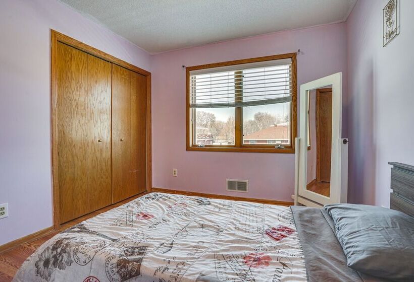 Minneapolis Family Home < 6 Mi To Boom Island Park