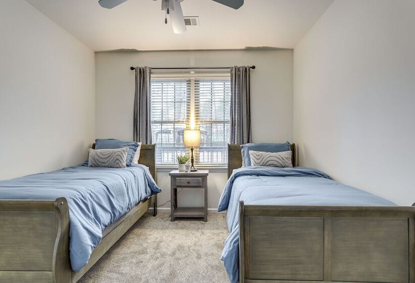 Modern Stone Mountain Home W/ Spacious Deck, Grill