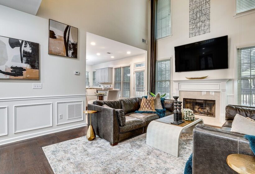 Modern Stone Mountain Home W/ Spacious Deck, Grill