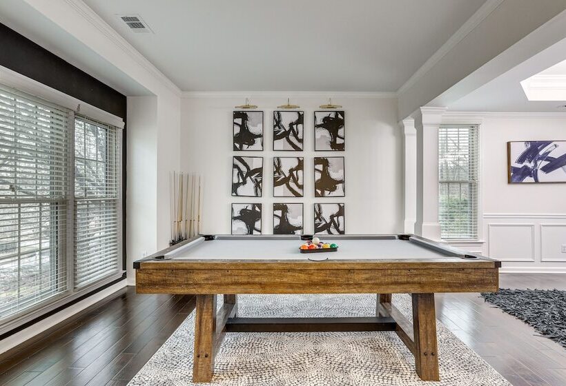 Modern Stone Mountain Home W/ Spacious Deck, Grill