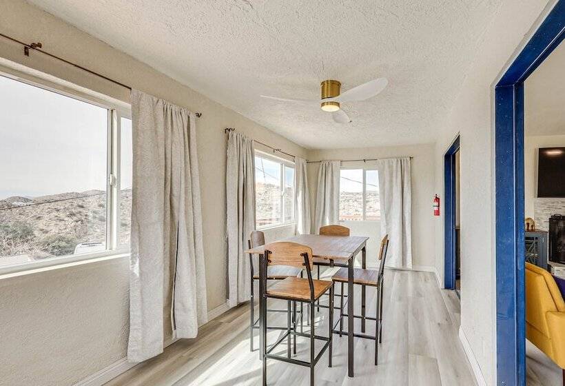 The Maharaja Retreat  W/ Hot Tub & Ev Charger!