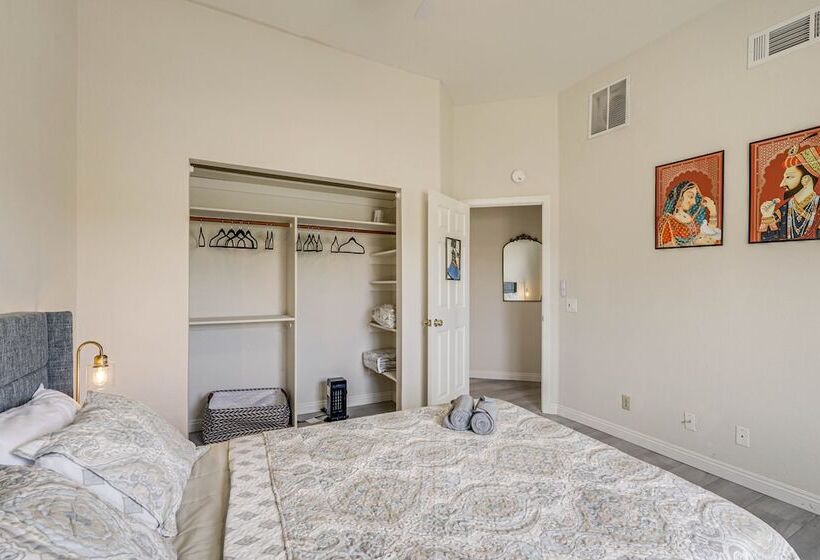 The Maharaja Retreat  W/ Hot Tub & Ev Charger!