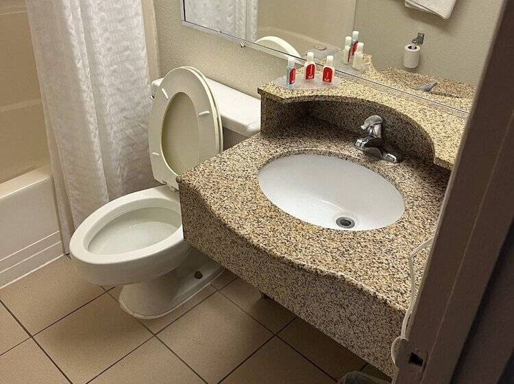 汽车旅馆  Red Carpet Inn