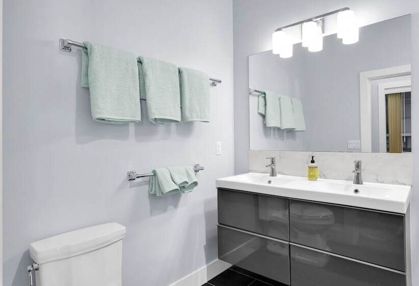 Noho By Avantstay North Hollywood Townhome