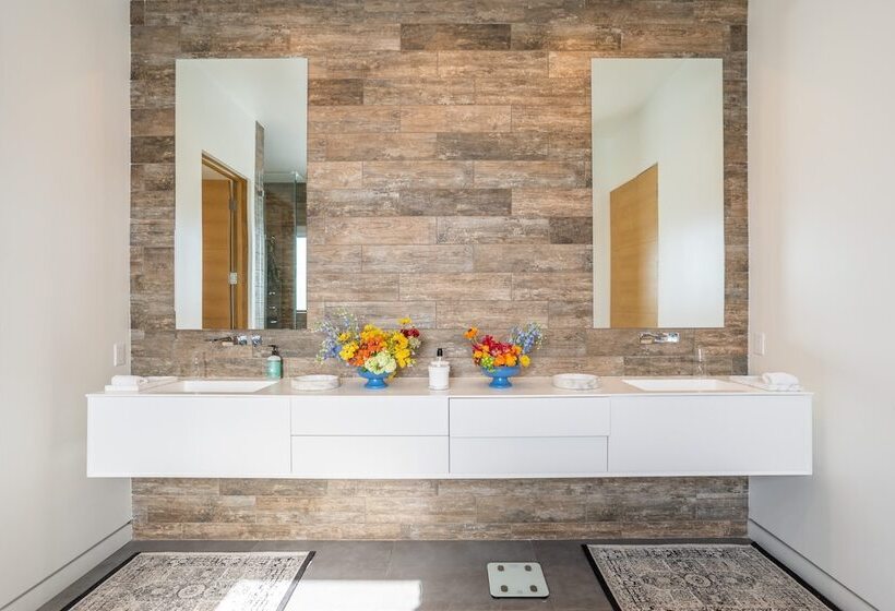 North Vista By Avantstay Stylish Villa In Weho, Walk To Melrose, Pool+hot Tub