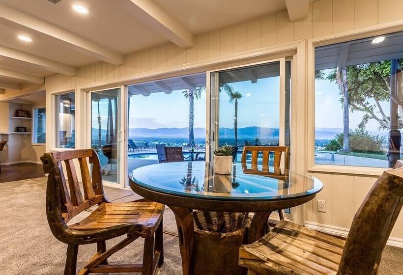 Oak Hills By Avantstay Panoramic View, Pool, Spa