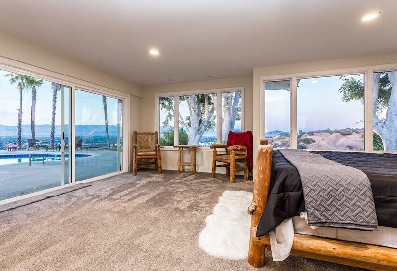 Oak Hills By Avantstay Panoramic View, Pool, Spa