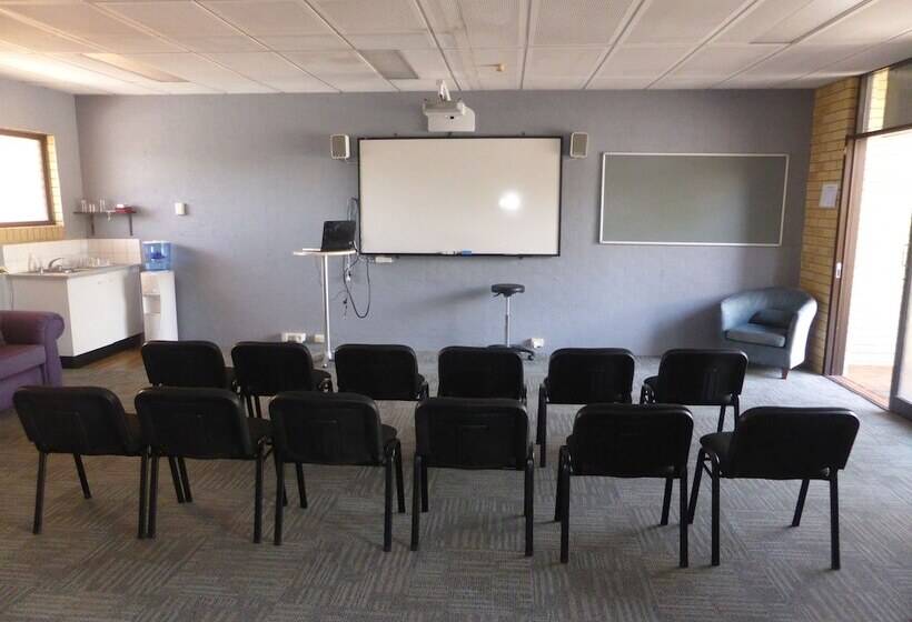 פנסיון 22 Fischer St