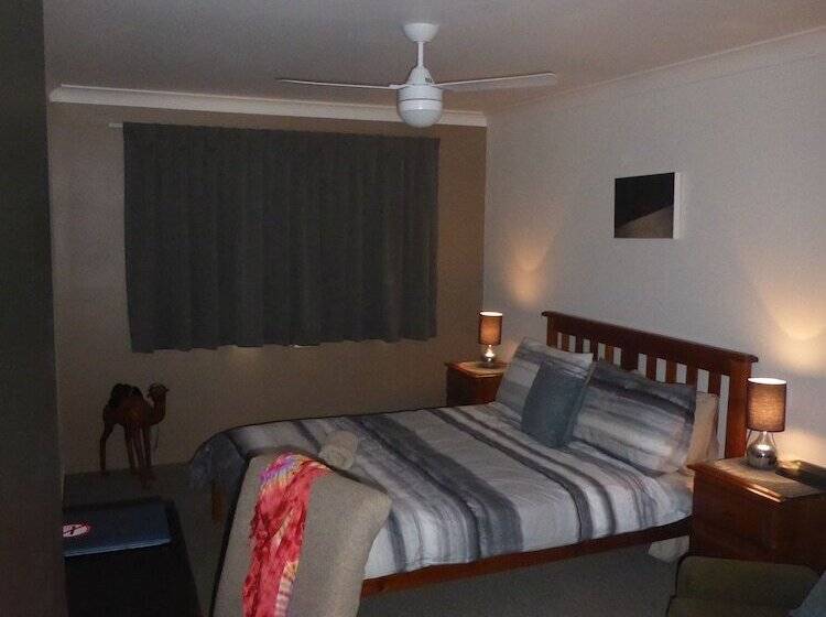 פנסיון 22 Fischer St