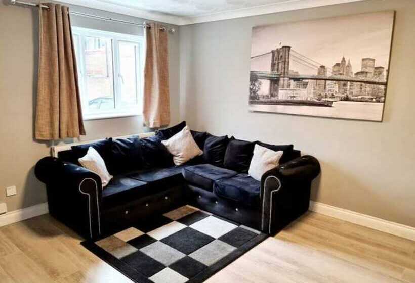 بنسيون Angel House