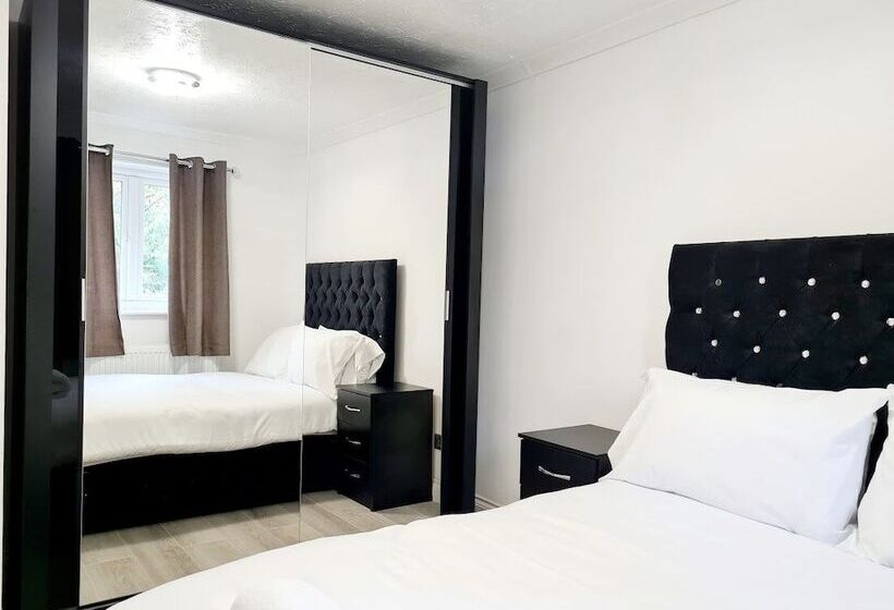 بنسيون Angel House